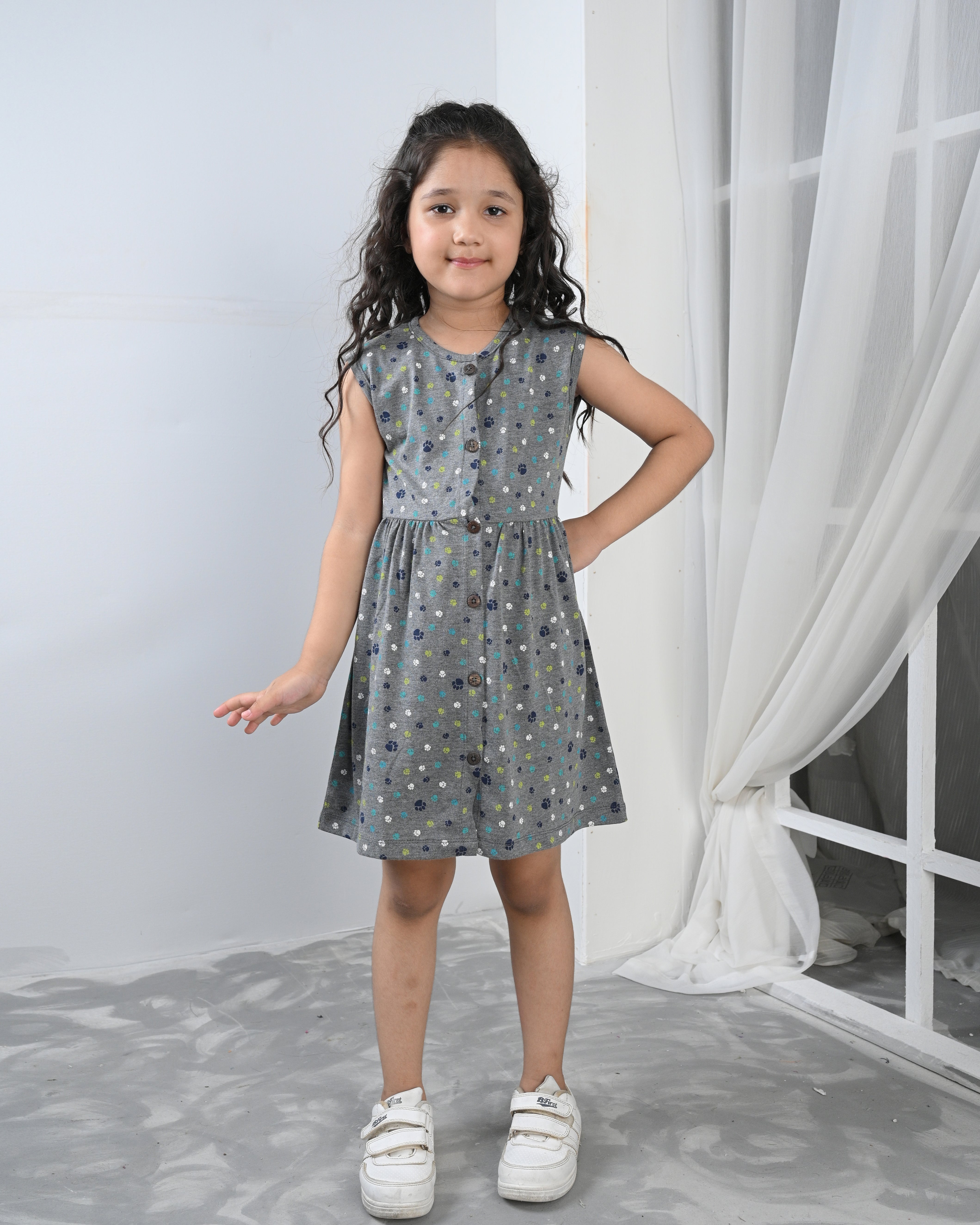 Girls Grey Paw Print Frock – Sleeveless Button-Front Cotton Jersey